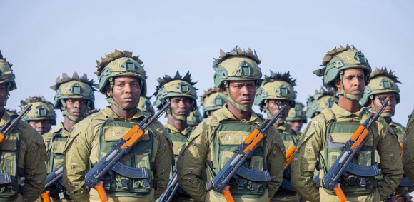AES : les 15 000 militaires à l’épreuve de la géographie sahélienne